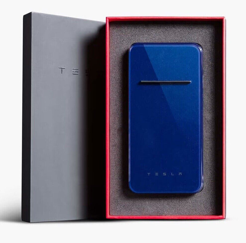 Tesla Blue Wireless Portable Charger 2.0